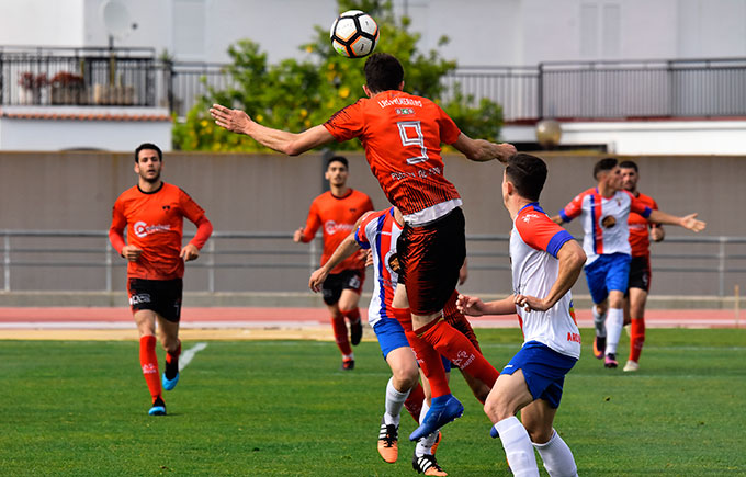 Ayamonte y Aroche parten como ligeros favoritos en las semifinales de la fase de ascenso a la División de Honor Andaluza. / Foto: José L. Rúa.