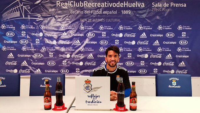 Víctor Barroso es consciente que el Recre amarrará la promoción "este domingo o el siguiente". / Foto: @recreoficial.