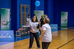 Unos 50 onubenses forman parte hasta el momento de 'Bádminton sin barreras'.