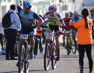 La labor de los voluntarios, decisiva en el desarrollo de la Huelva Extrema del próximo 27 de abril.