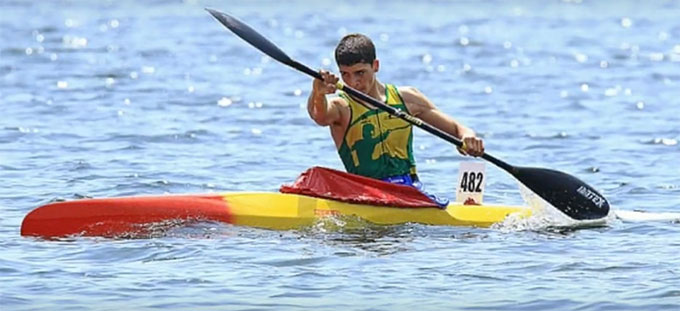 Alejandro Alonso pide la ayuda popular para recaudar fondos y poder disputar el Campeonato de Europa de Piragüismo.