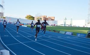 El colombiano Anthony José Zambrano, en los 400 metros, hizo la mejor marca masculina de la reunión. / Foto: Claudina C. F.