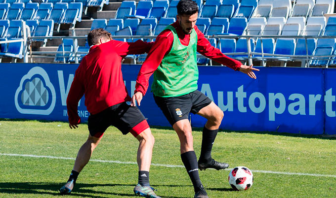 El Recre ya viaja hacia Burgos, donde tiene previsto entrenar el sábado, en la previa del partido con el Mirandés. / Foto: @recreoficial.