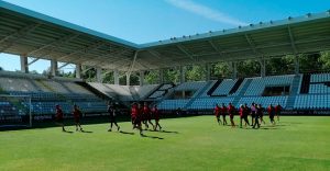 Los jugadores del Recre, durante la sesión de trabajo de este sábado en El Plantío. / Foto: @recreoficial.