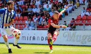 Tendrá que mejorar en s eficacia el Recre si quiere remontar el 1-0. / Foto: @CDMirandes.