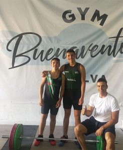 Dani Marín y José Díaz, junto a su entrenador David Dos Rey.