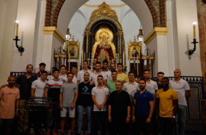 Componentes de La Palma en la tradicional ofrenda floral a la patrona de la localidad, la Virgen del Valle. / Foto: @LaPalmaCF.