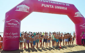 La tercera Carrera Playera del Verano en Punta Umbría se disputó este miércoles en la playa urbana de Altair.