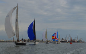 Al final fueron 28 las embarcaciones que tomaron parte en la Regata de Cruceros '50 Aniversario del Real Club Marítimo de Huelva'.