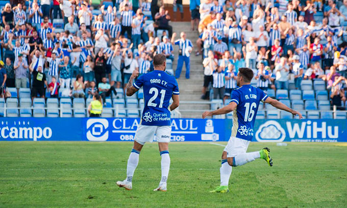 Los jugadores del Recre quieren que el Nuevo Colombino sea un fortín. / Foto: @recreoficial/P. Sayago.