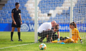 Sara Serrar tuvo mala suerte en su debut en el Sevilla, ya que tuvo que ser sustituida por lesión. / Foto: www.lfp.es.