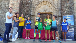 Las tres primeras clasificadas de ña general femenina en Aracena.