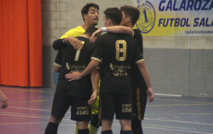 Tras empatar en Galaroza, el Smurfit Kappa quiere ganar su primer partido en el derbi ante el Villalba FS.