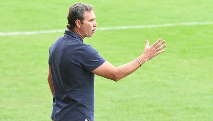 Luci, mejor entrenador del grupo IV de Segunda B. / Foto: www.sevillafc.es.