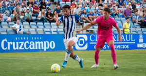 Alberto Quiles, ausente ante la Balona por lesión, regresa a los convocados. / Foto: @recreoficial / P. Sayago.