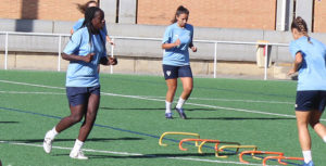 Tras la suspensión del partido ante el Levante por la huelga, las jugadoras del Sporting vuelven este lunes a los entrenamientos.