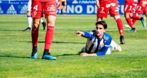 Un Recre en caida libre necesita ganar al Badajoz para encontrar el camino que le aúpe en la tabla. / Foto: @recreoficial / P. Sayago.