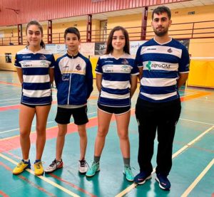 Representantes del club onubense en la concentración 'Se Busca Campeón' disputada en Montilla.