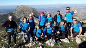 El equipo 'Noveno Grado', en los altos de 'El Terril', el pico más alto de la provincia de Sevilla.