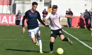 Rubén Cruz, que se tuvo que ir lesionado, abrió la cuenta del Recre en Sevilla. / Foto: @CanteraSFC.