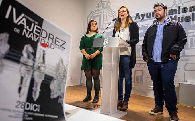 Un momento de la presentación del IV Torneo de Ajedrez de Navidad Sub 18.