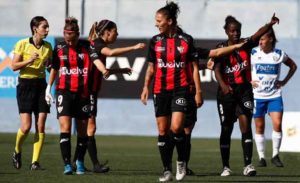 Con la moral por las nubes tras ganar en Tenerife el Sporting comenzó sus entrenamientos. / Foto: www.lfp.es.