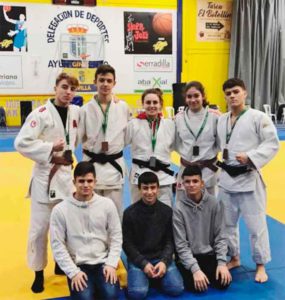 Componentes del Huelva TSV que han tomado parte en el Campeonato de Andalucía Júnior de Judo. / Foto: @JudoHuelva1.