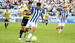 Claudio Barragán repite ante la Balona la misma convocatoria del Atlético Sanluqueño. / Foto: @recreoficial / P. Sayago.