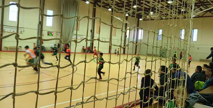 Público y participantes disfrutaron el sábado de una buena jornada de hockey.