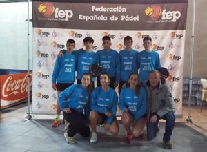 Componentes del Biopadel La Volea AVS que han tomado parte en el Campeonato de España de Equipos Cadetes de Segunda Categoría de Pádel.