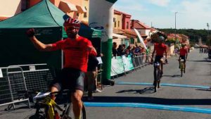 Dominio de los corredores del Sportbici-Scott en la VII Ruta Pinares de Aljaraque.