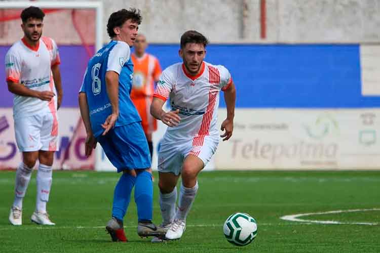 La Palma ha anunciado la renovación por una temporada del centrocampista Paco Caraballo. / Foto: Antonio Alcalde.