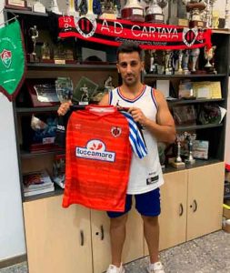 El lepero Lolo, uno de los jugadores que han renovado por el Cartaya. / Foto: @AD_Cartaya.