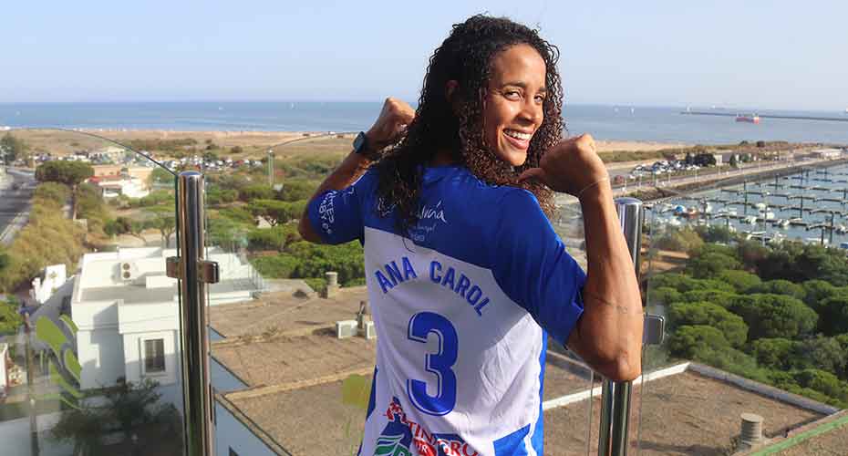 La brasileña Ana Carol, tras fichar por el Sporting de Huelva en la campaña pasada. / Foto: @sportinghuelva.