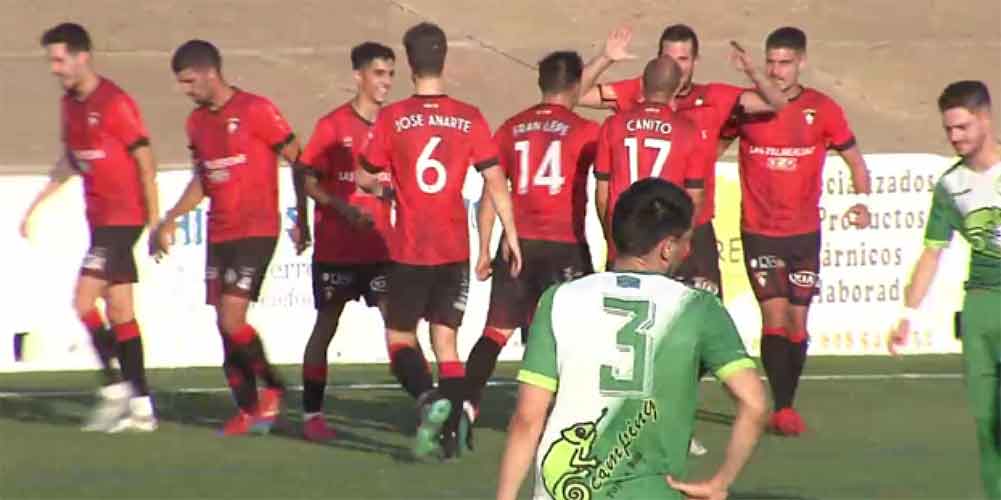 Alegría de los jugadores fronterizos tras marcar Dani Gómez el tanto que daba la vuelta al partido. / Foto: Captura RFAF TV.