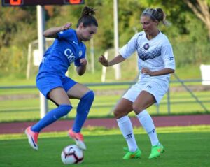 Waldman, a la derecha, señaló que tenías ganas de “conocer a la afición y empezar a entrenar". / Foto: www.sportingclubhuelva.com.