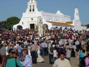 El Almendro y Villanueva de los Castillejos se preparan para vivir su Romería de Piedras Albas