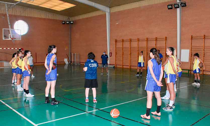 El Ciudad de Huelva de Celes Vizcaíno sigue preparando el inicio de la temporada. / Foto: @CiudadDeHuelva.