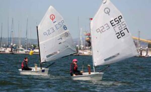 El Provincial de óptimist no regresará hasta diciembre y los deportistas del CDNPU ya preparan el Trofeo Hispanidad en Cádiz.