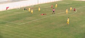 El Cartaya malogró varias ocasiones claras para marcar en su duelo ante el Isla Cristina. / Foto: Captura Canal Costa.