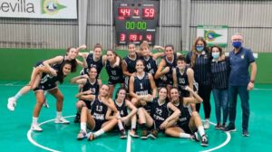 Tras no jugar en la primera jornada, las chicas del Ciudad de Huelva debutan este sábado en el Andrés Estrada. / Foto: @CiudadDeHuelva.