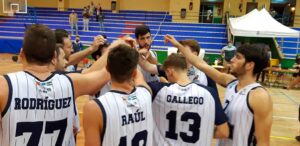 Los jugadores del Ciudad de Huelva completaron un sensacional partido en el feudo de la Gymnástica Portuense. / Foto: @CiudadDeHuelva.