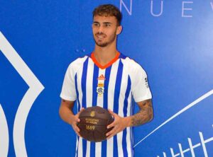 Antonio Leal se define como "un jugador rápido, que va bien al corte". / Foto: @recreoficial.