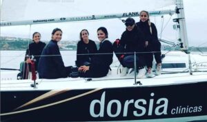 Marta Garrido, segunda por popa, a bordo del 'Dorsia Sailing Team'.