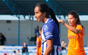 Mayra Ramírez ya trabaja en su regreso a los terrenos de juego y se confía en que sea cuanto antes. / Foto: @sportinghuelva.