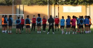 El Sporting de Huelva retornó a los entrenamientos este martes en Los Rosales. / Foto: @sportinghuelva.