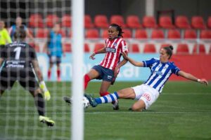 El equipo onubense se tuvo que emplear a fondo en defensa para amarrar el empate. / Foto: www.lfp.es.