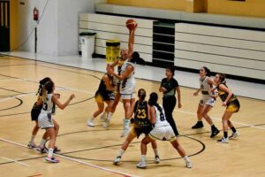 El Ciudad de Huelva confía en seguir por su buen camino sumando el triunfo ante el Baloncesto Sevilla. / Foto: @CiudadDeHuelva.