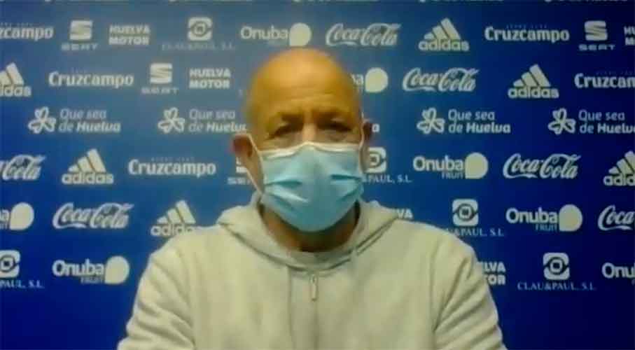 Claudio Barragán asegura que "no hay tiempo para lamentaciones" y ve al equipo "otra vez activado para afrontar un partido tan difícil como el del domingo”. / Foto: Captura imagen Recreativo.