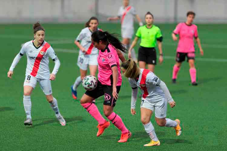 Pese a buscar la igualada con ahinco, el Sporting de Huelva regresó de vacío de su visita al Rayo Vallecano. / Foto: www.lfp.es.